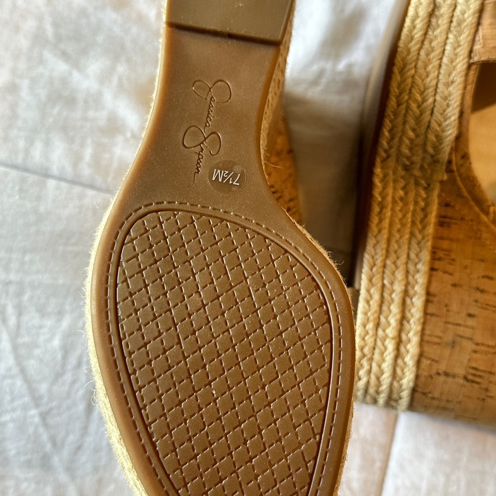 Nude Wedge Sz 7.5